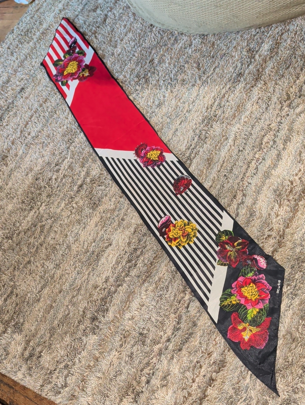 Vintage Acute Silk 6.5×60 Floral Striped Skinny Scarf in Red, Black, White